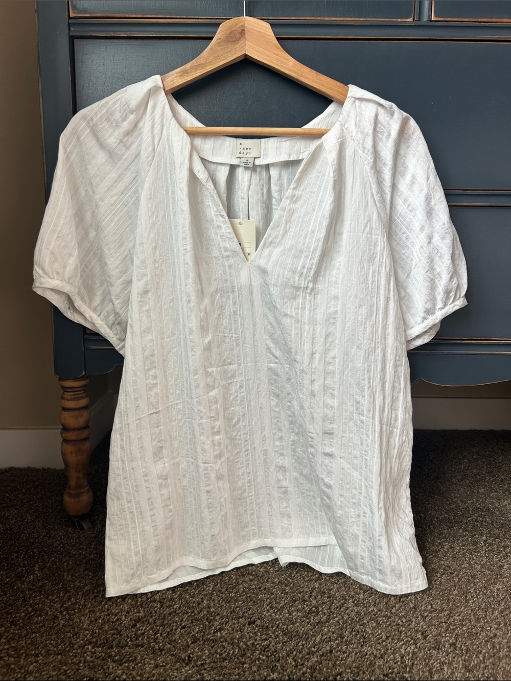 White Textured V-Neck Short Sleeve Blouse